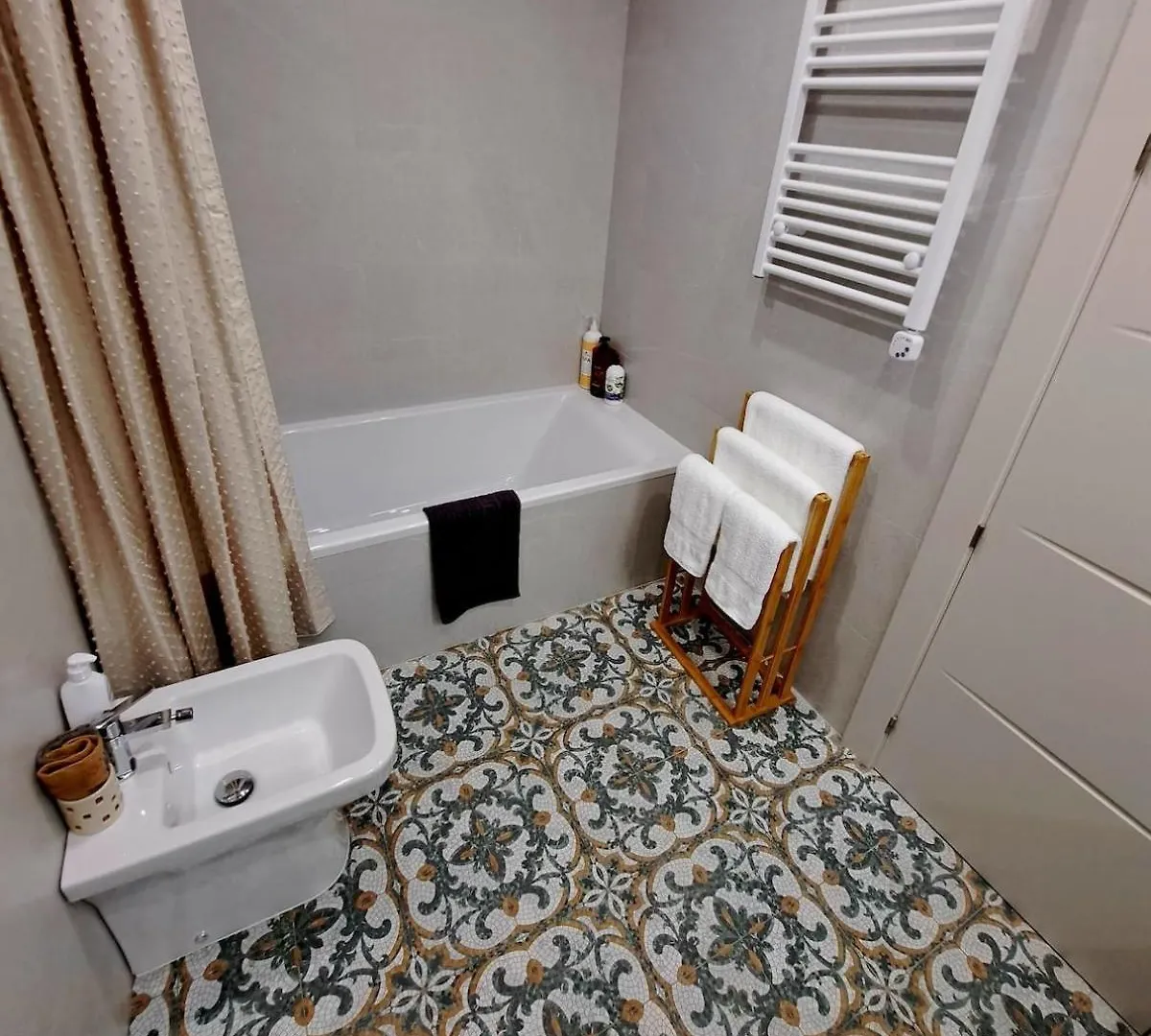 Lägenhet Luxury Suite Faisan Granada